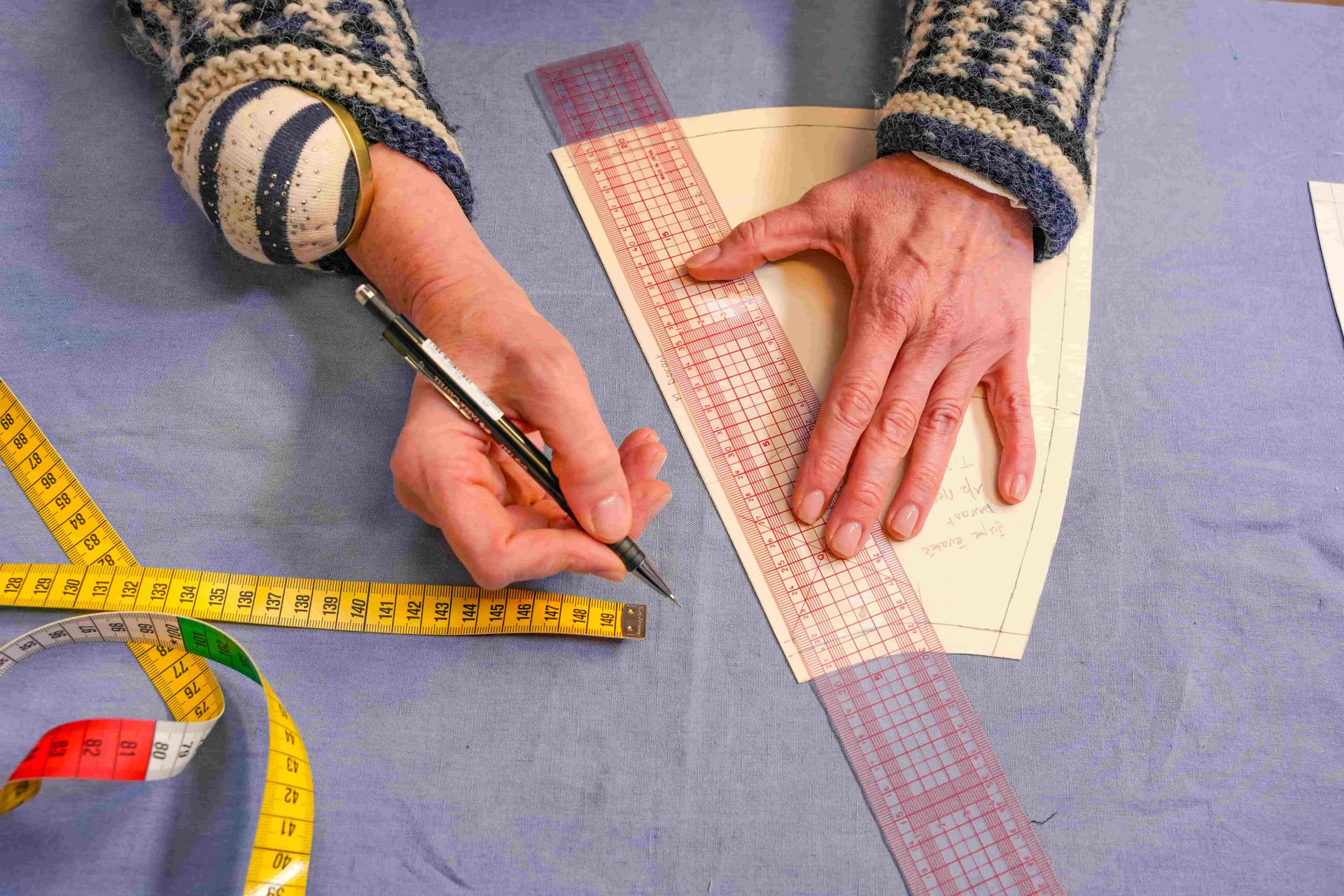 Salaire avec un CAP Couture : à quoi s'attendre ?