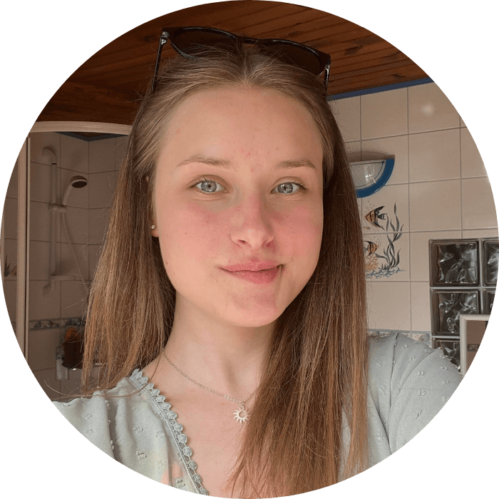 Cette formation est complète, enrichissante et l’avantage est que nous pouvons l’effectuer à notre rythme !